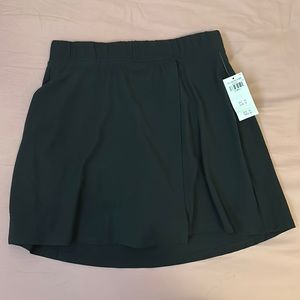 BRAND NEW abercrombie and fitch skort